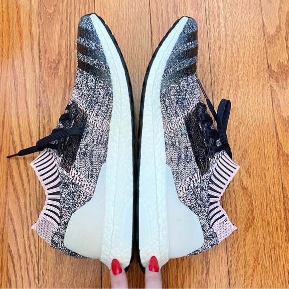 ADIDAS black pink carbon white knit no tongue ULTRABOOST UNCAGED SNEAKERS - Picture 5 of 9